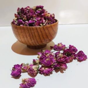 گل محمدی باز شده